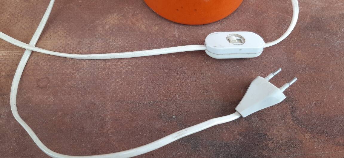 Lampe céramique vintage "space âge" modéle 560/31