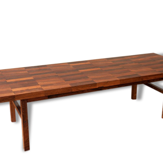 Grande et longue table basse scandinave