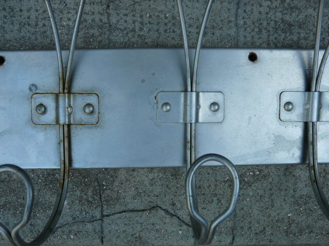 School or industrial wall-mounted door 7 double patères