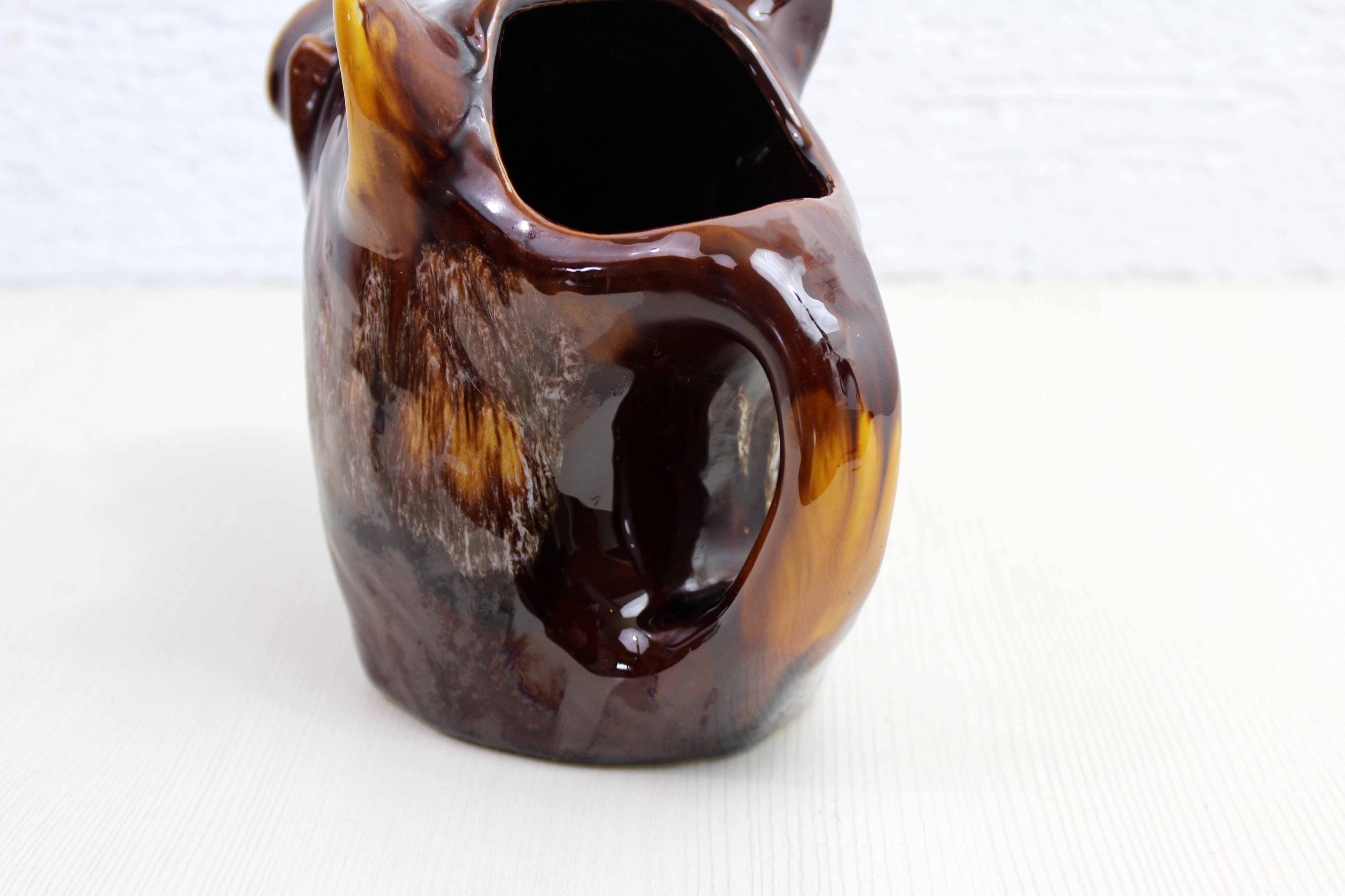 Boar slip pitcher