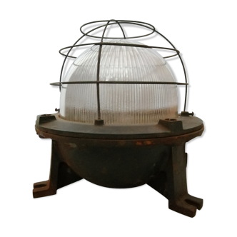 Industrial lamp