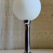 Bauhaus table lamp in metal and opaline globe - 1930s/40s