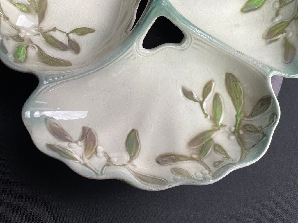Faiencerie de Saint-Clément - Service dish "called beggar" - Art Deco - Earthenware - Mistletoe décor