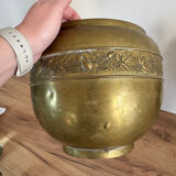 Lot of two vintage plant pots.