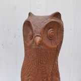 Large wooden owl, sculpture by Alain Dréan, Auray