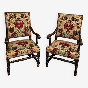 Paire de fauteuils de style Louis XIII en noyer fin XIXe velours