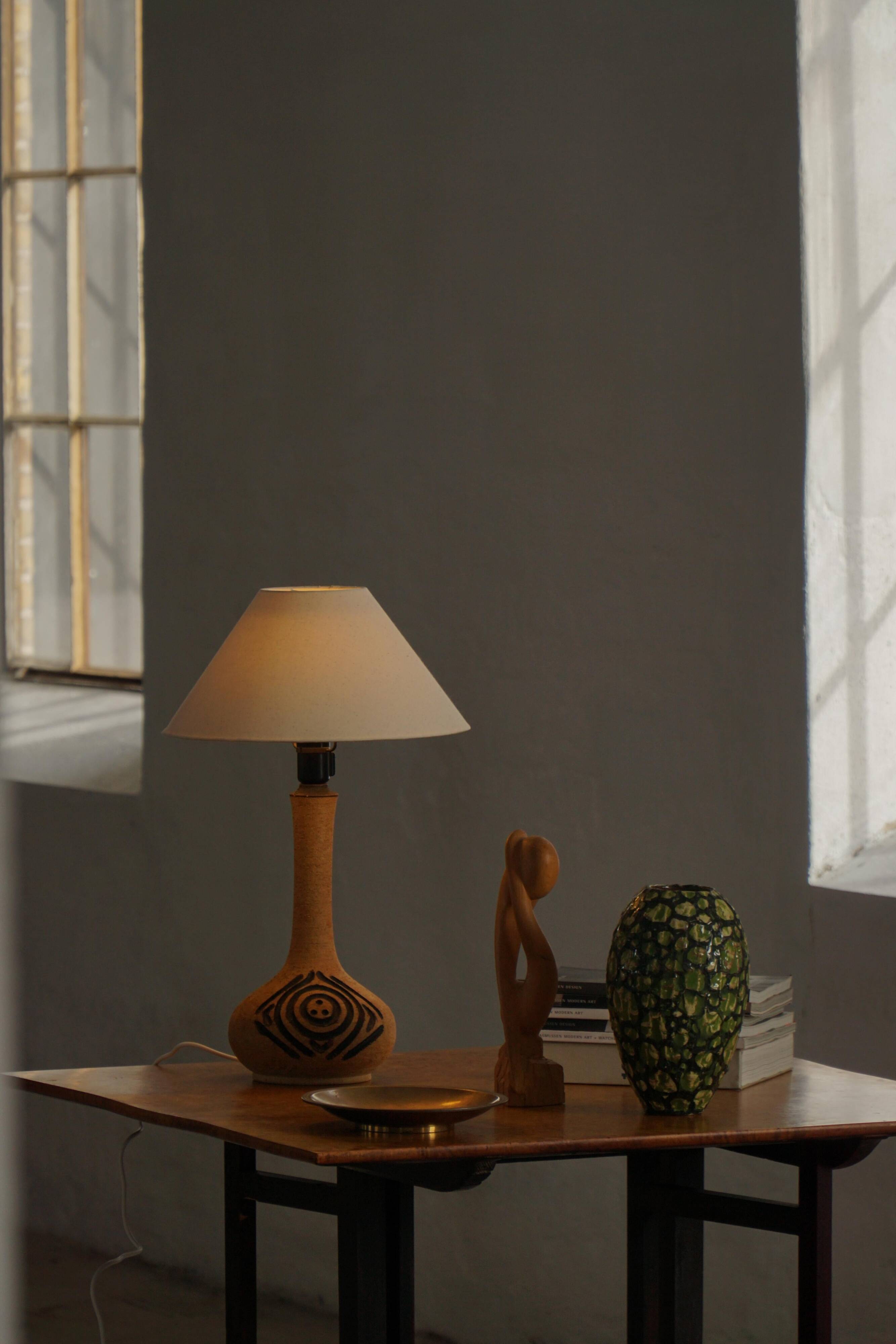 Lampe de table danoise du milieu du siècle en grès brutal, années 1960-70