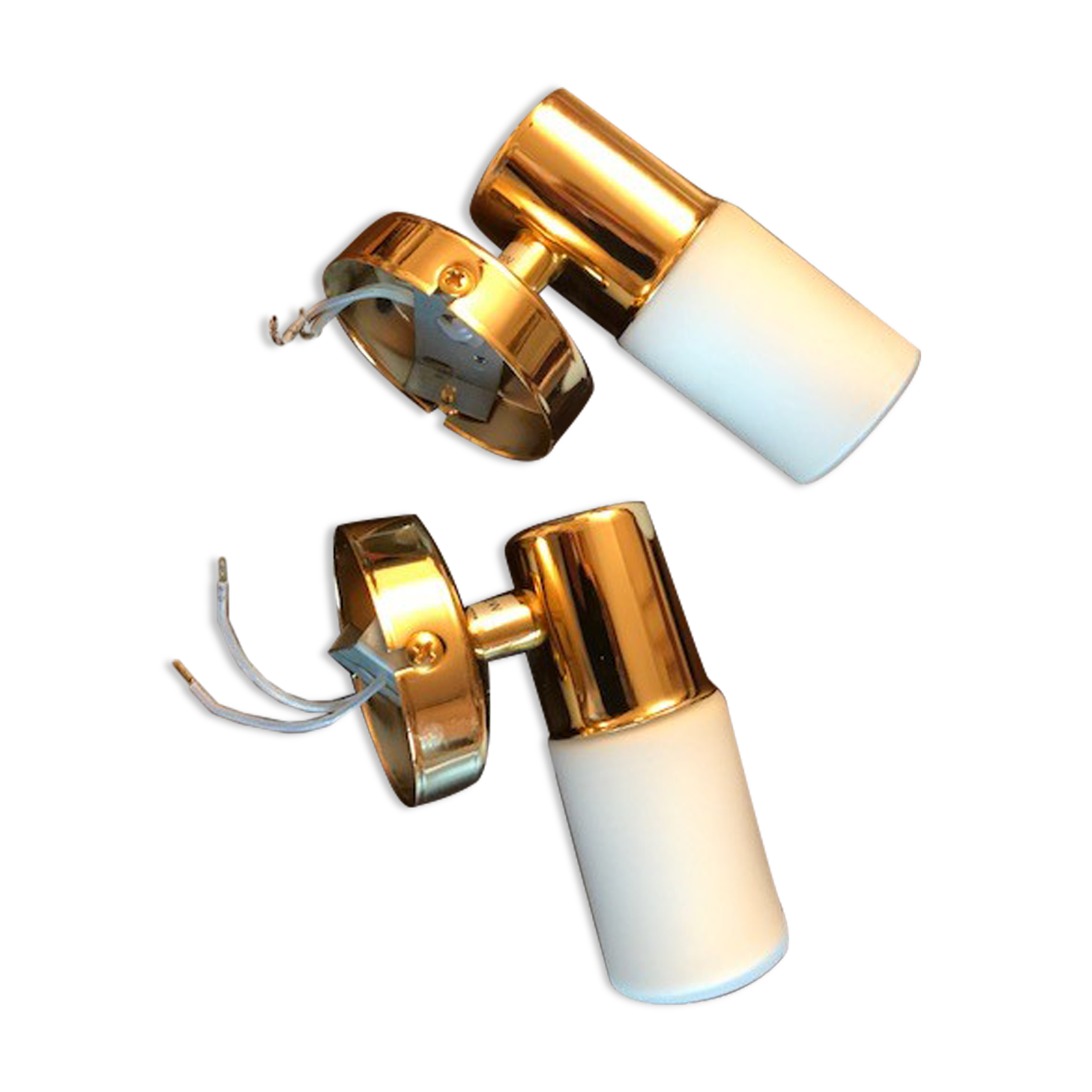 Bathroom sconces