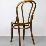 Paire de chaises brunes