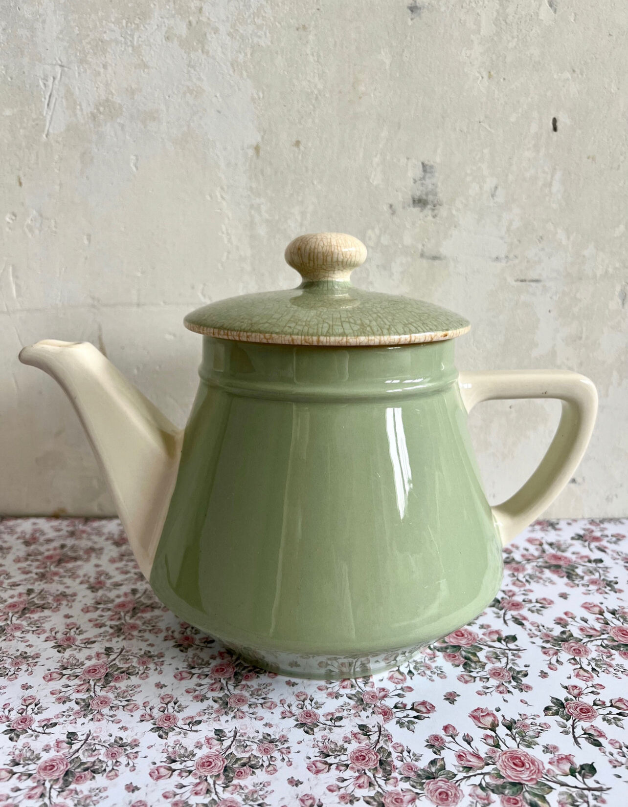 Almond green teapot Villeroy & Boch