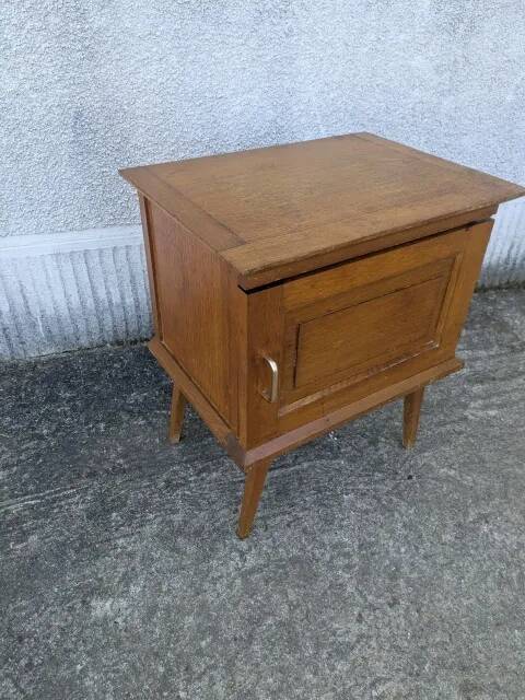 Vintage bedside table, tapered legs