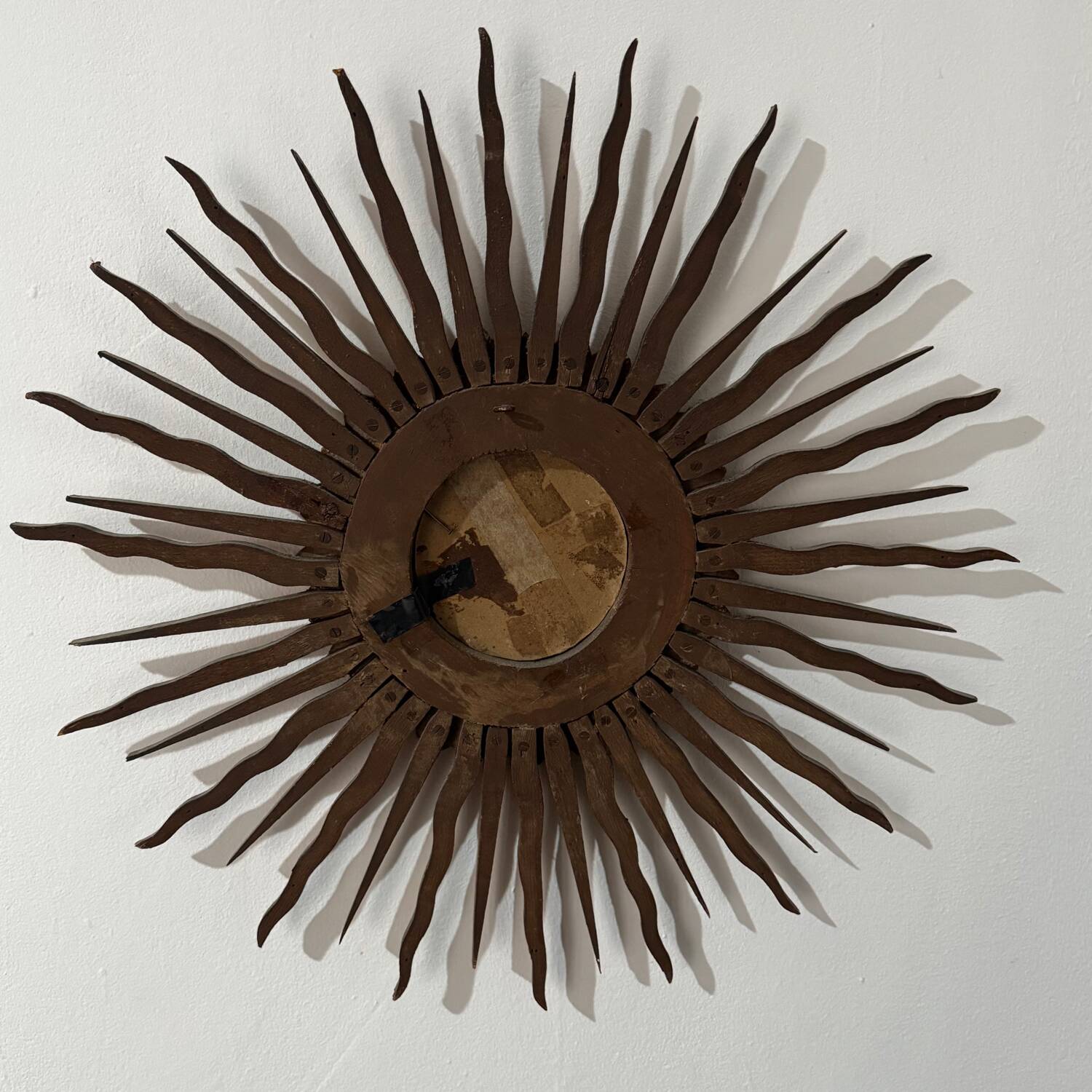 Miroir Soleil dit de Sorcière bois doré 20’s