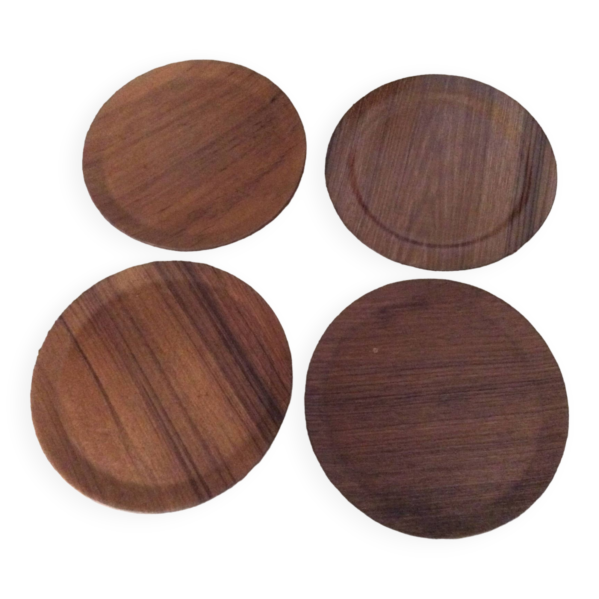 Wooden plates