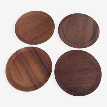 Wooden plates