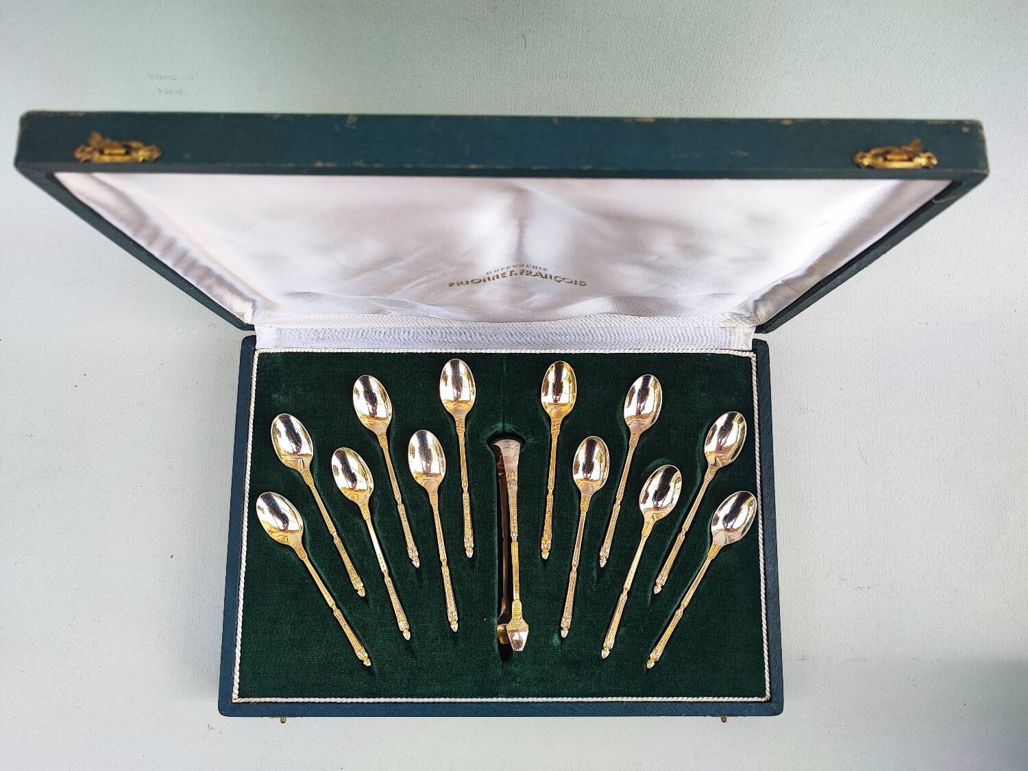 12 gilt metal teaspoons
