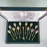 12 gilt metal teaspoons