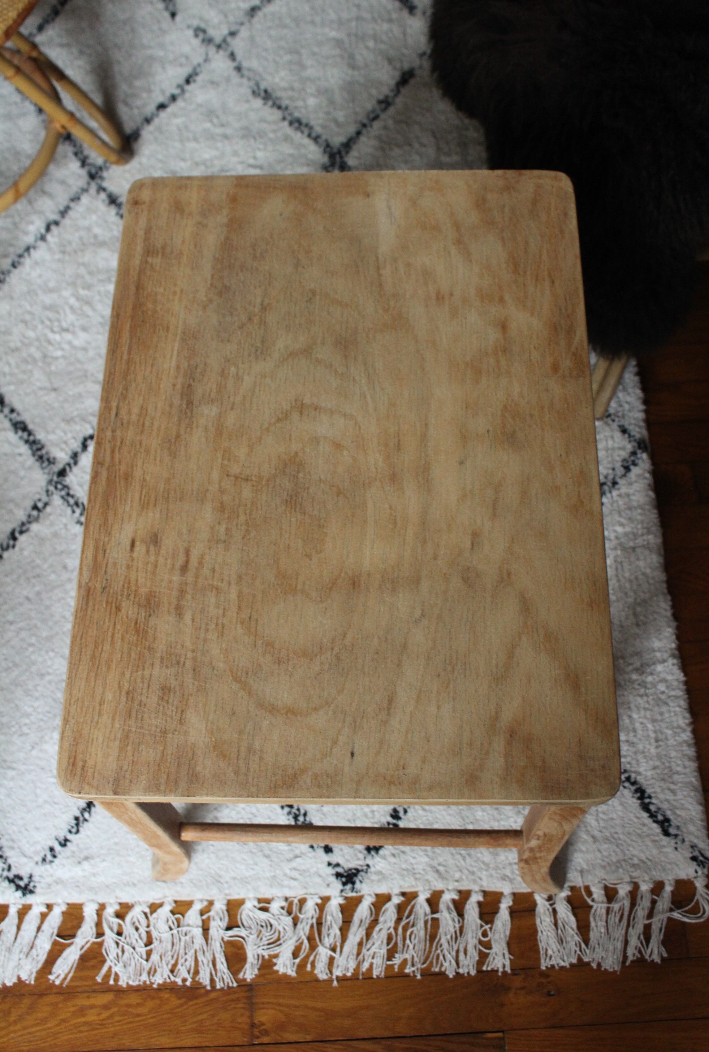 Children's desk wooden