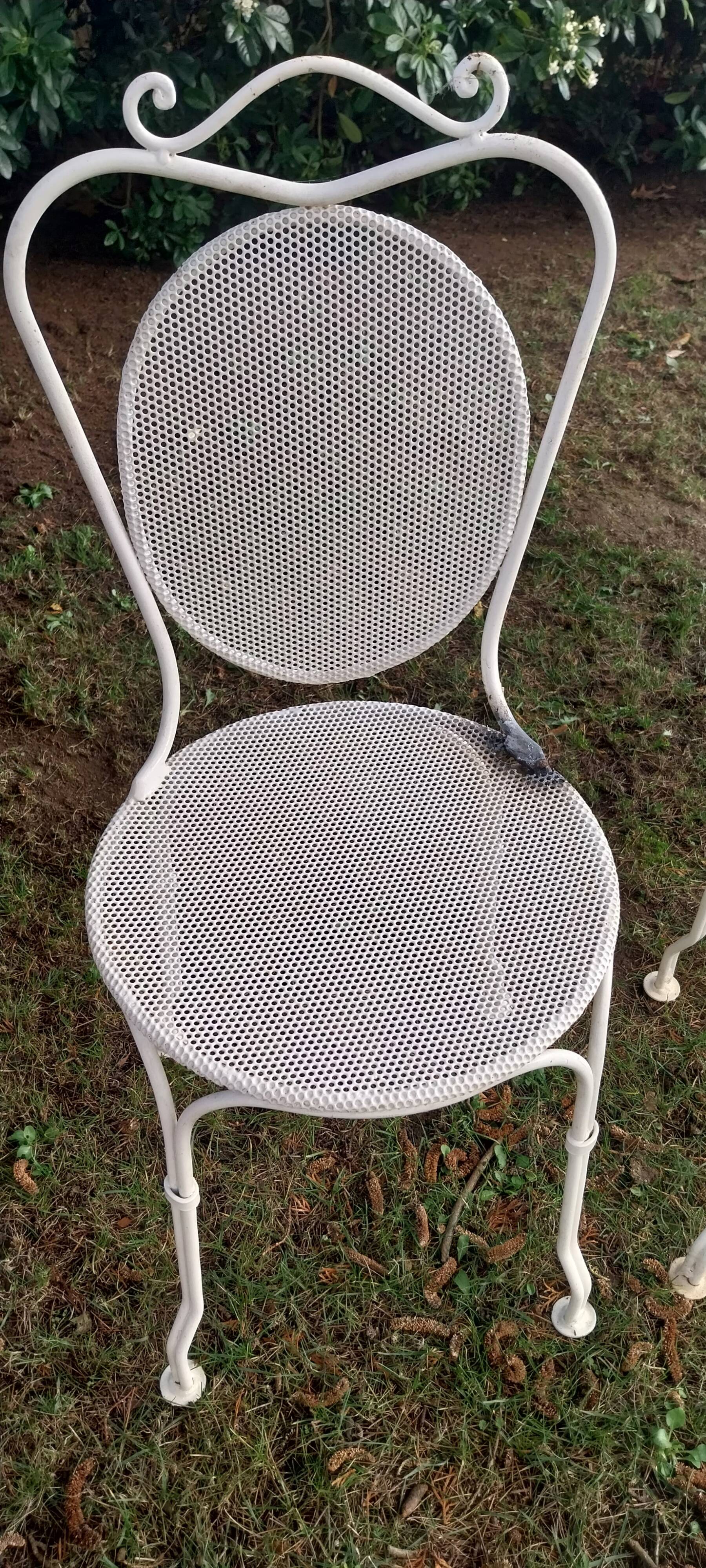 Salon de jardin en fer forgé