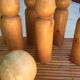 Jeu de 7 quilles en bois avec boule