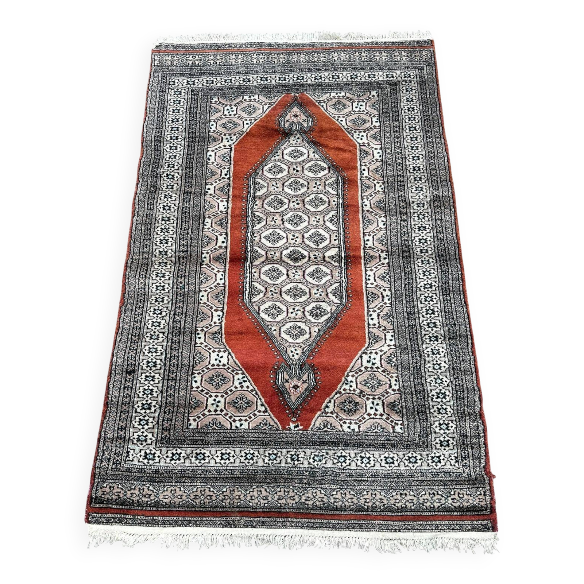 Handmade Pakistani rug 120cm x 200cm