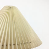 Table lamp modernist original with base metal, Italy 1960