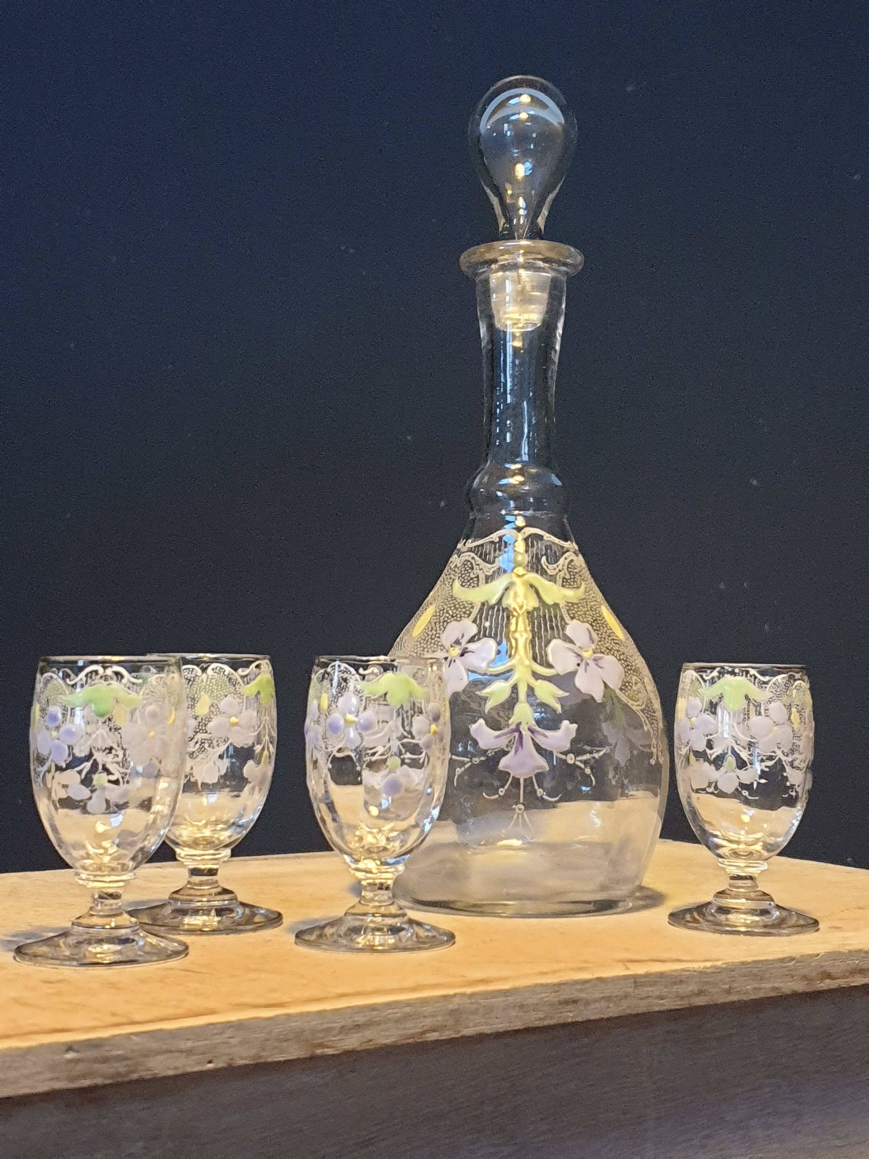 Enamelled glass liquor service