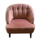 Pink velvet toad armchair