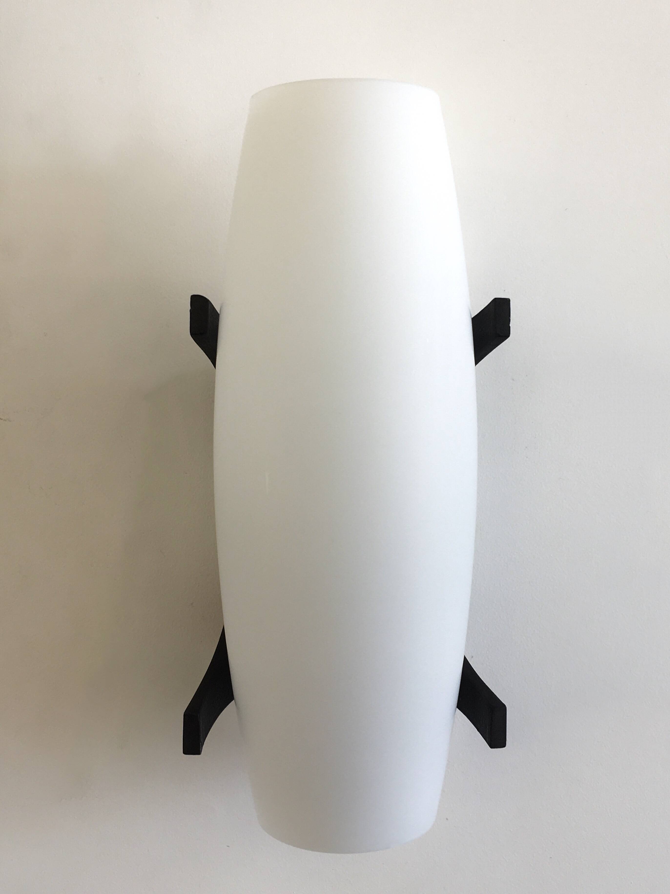 Italian spindle wall lamp