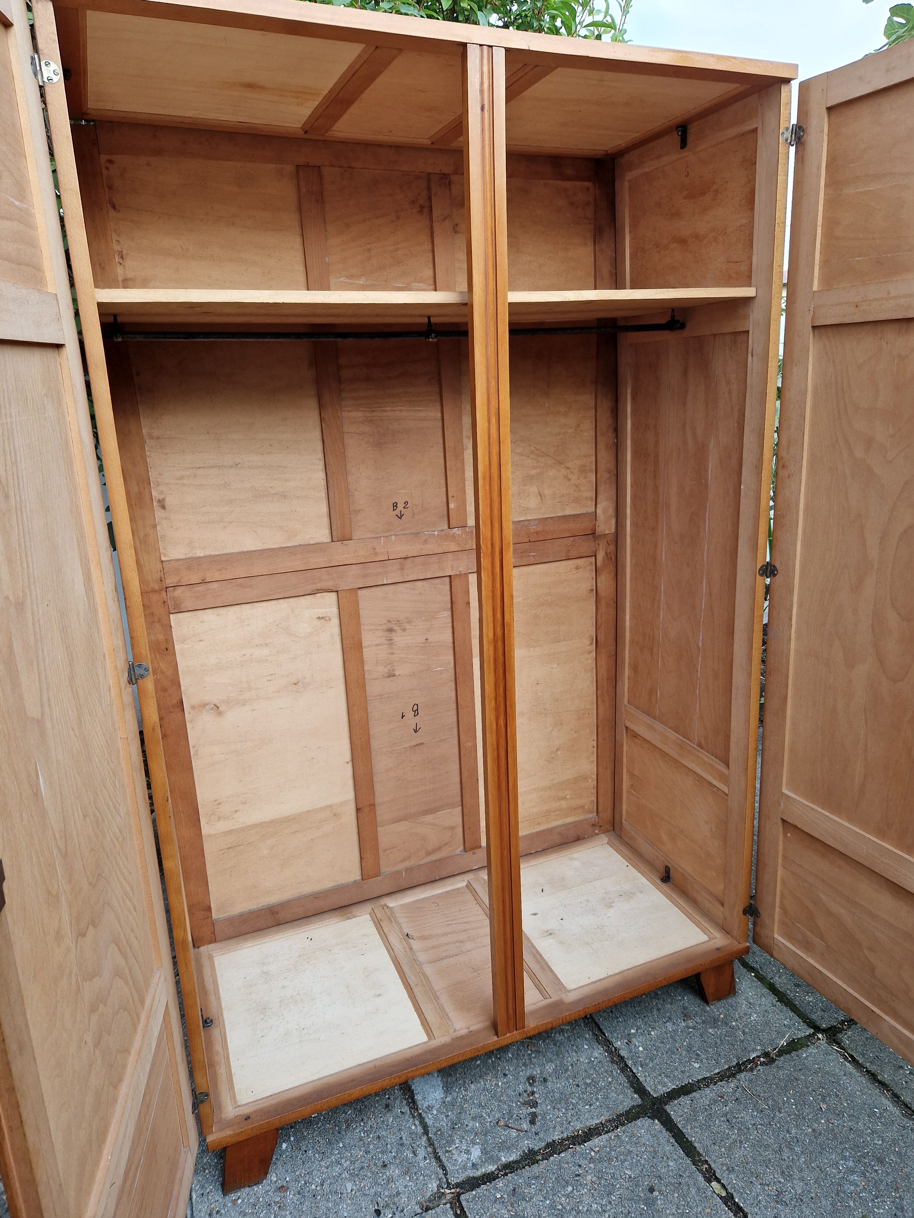 Armoire 1960 circa