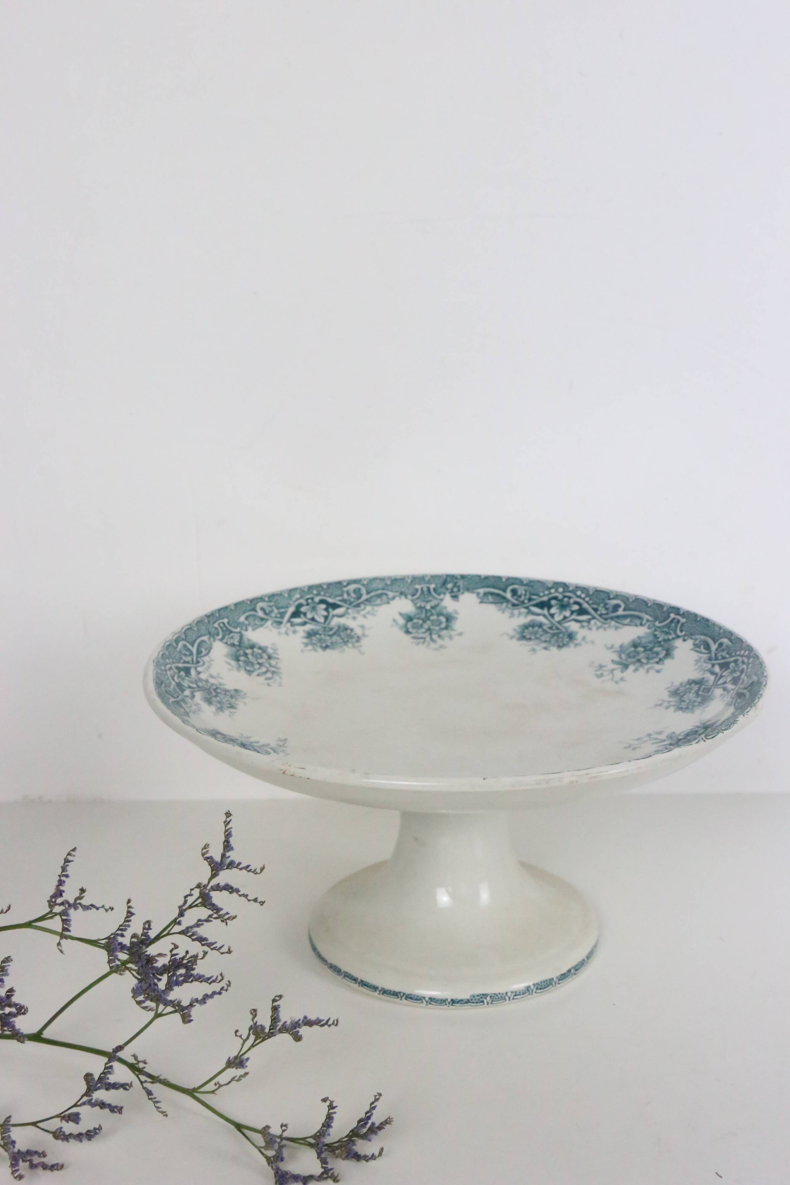 Old ceramic compote bowl, Prima de Saint Amand model, French manufacture, late 19th century