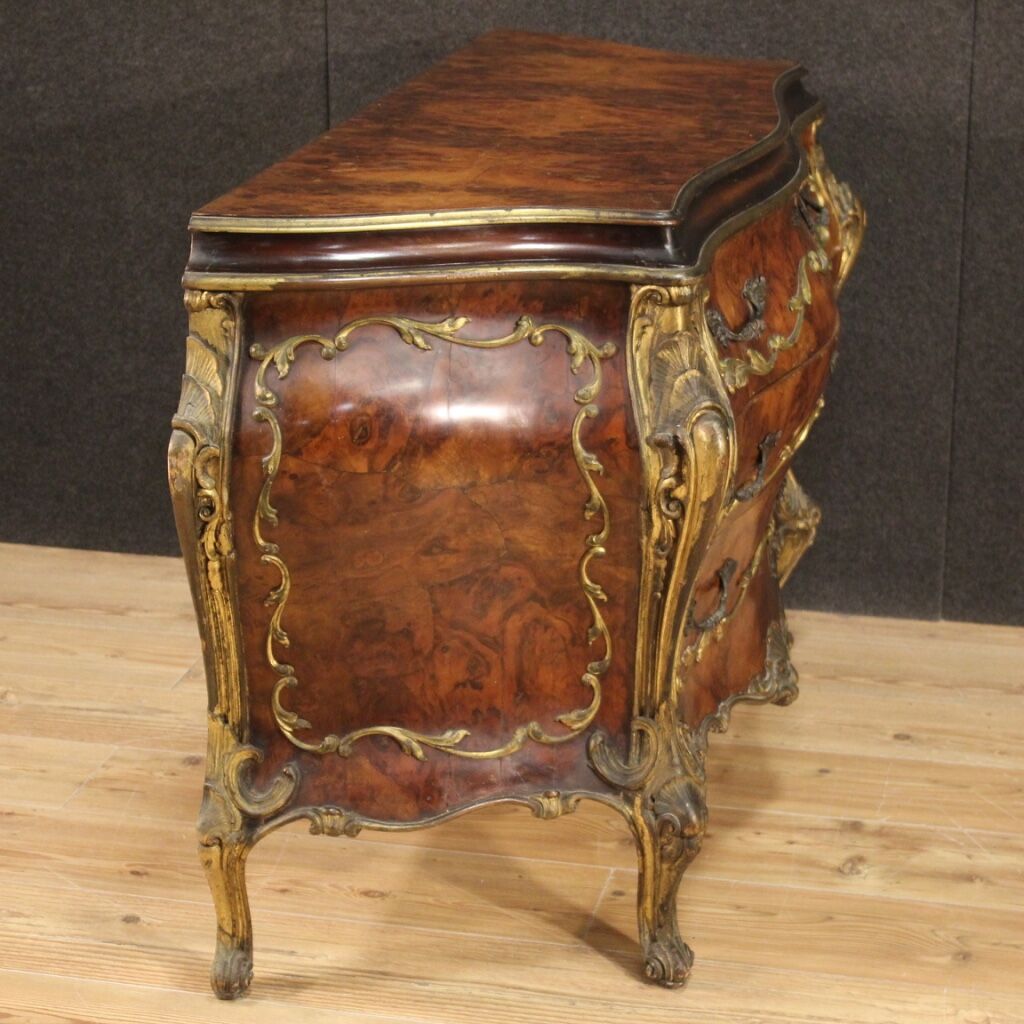 Venetian dresser from the 20th century
