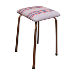 Tabouret aux pieds en métal chromé
