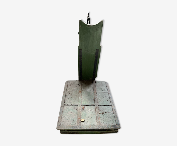 Old outdoor scale