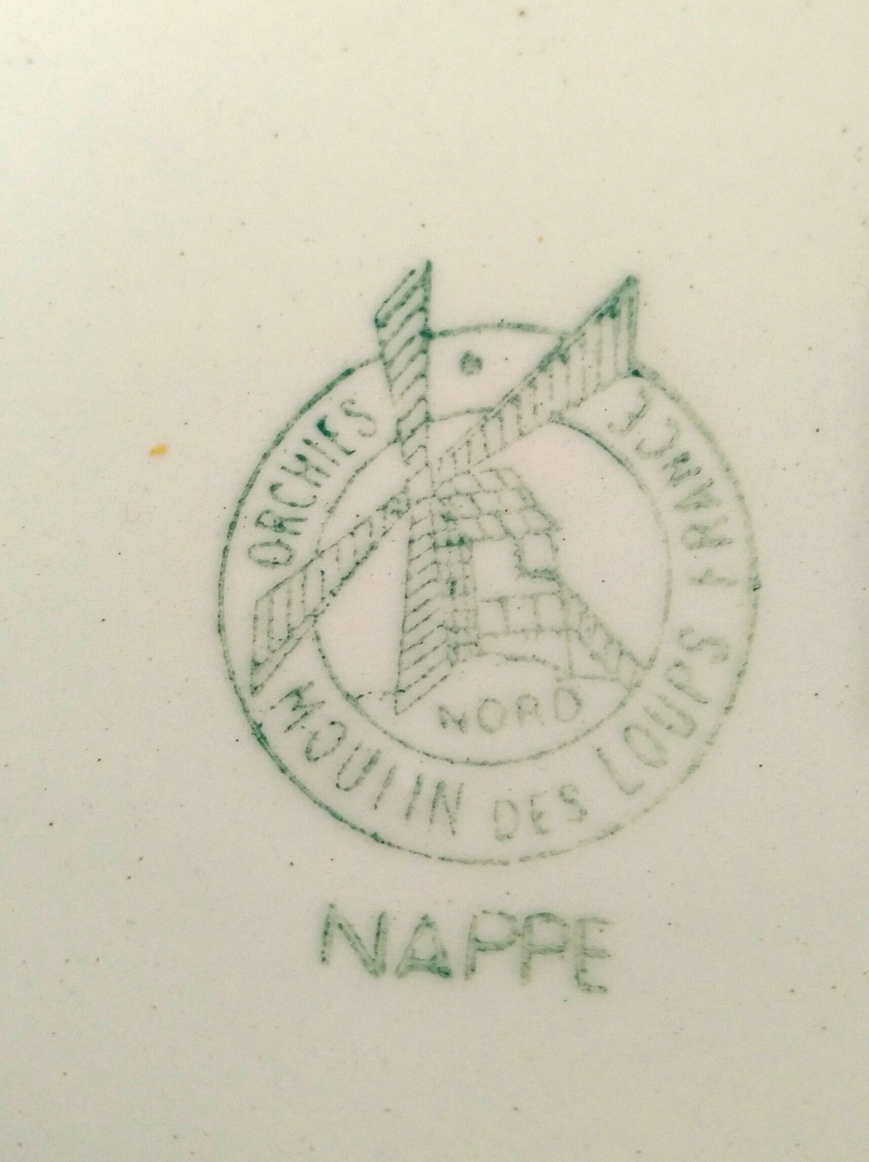 All 7 dinner plates and 7 hollow mill of wolves