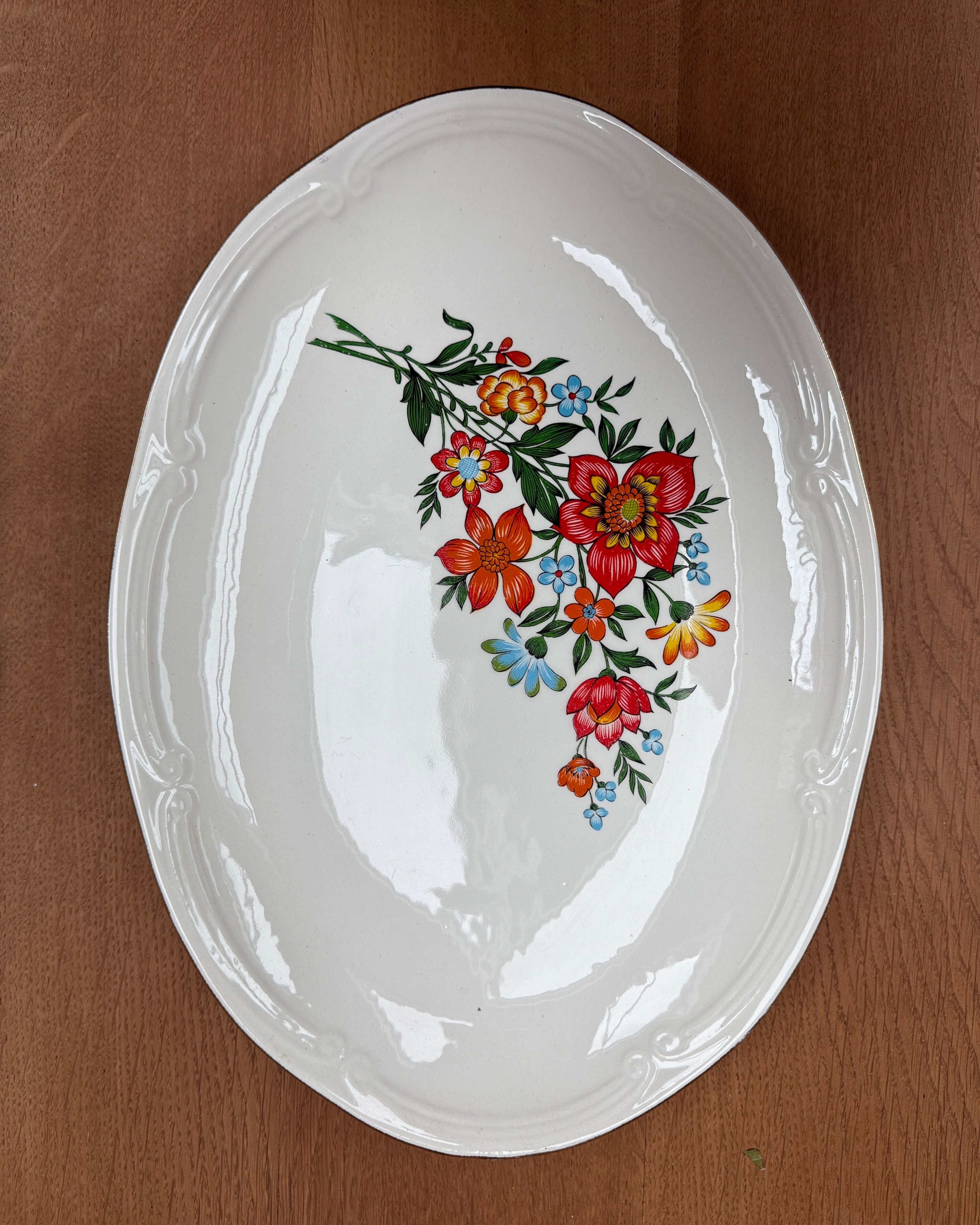 Vintage oval plate Gien