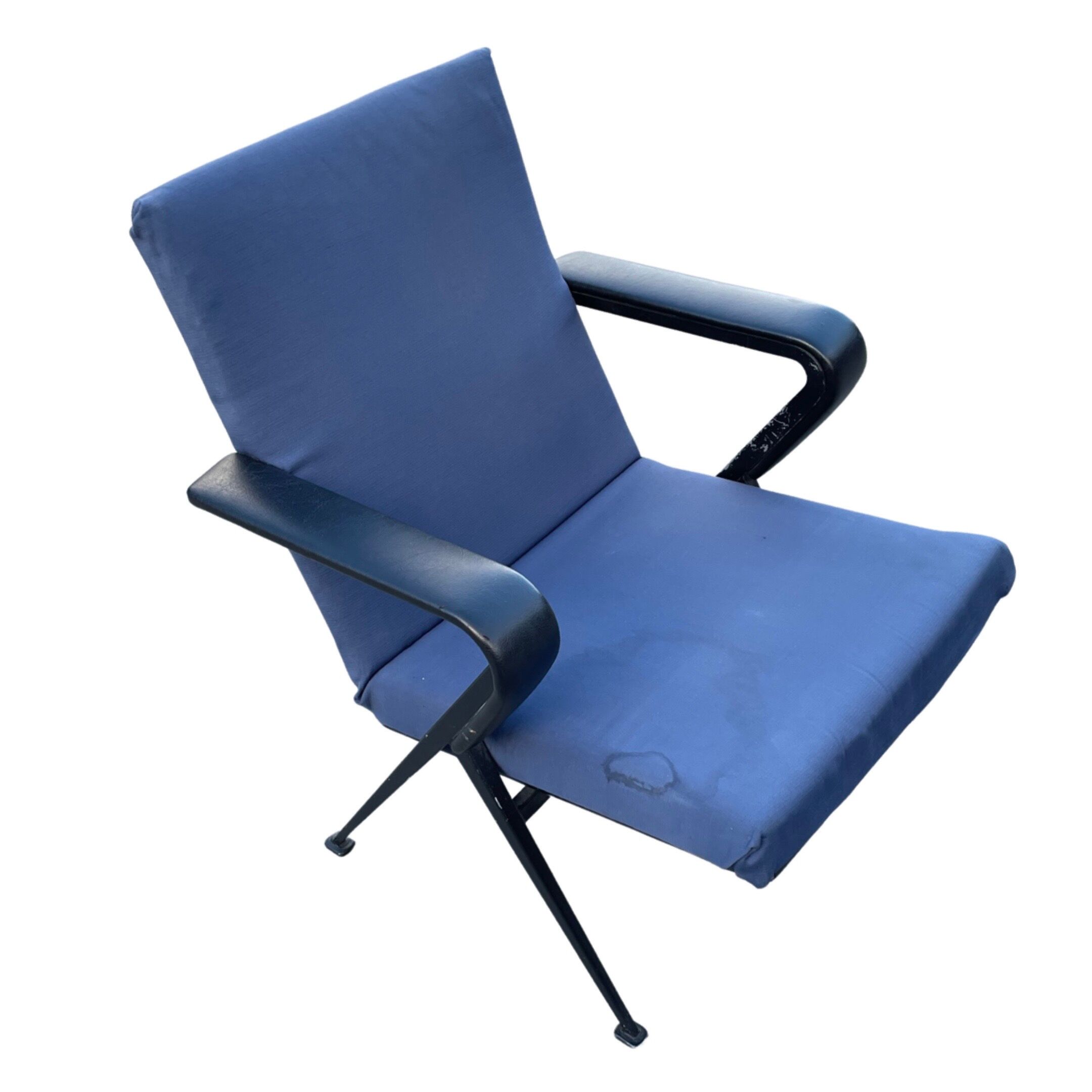 set of 2 Repose armchairs by Friso Kramer for Ahrend de Cirkel