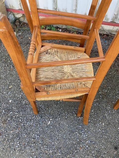 Set of 6 wooden and straw chairs