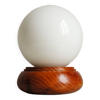 Lampe "boule" en bois & opaline