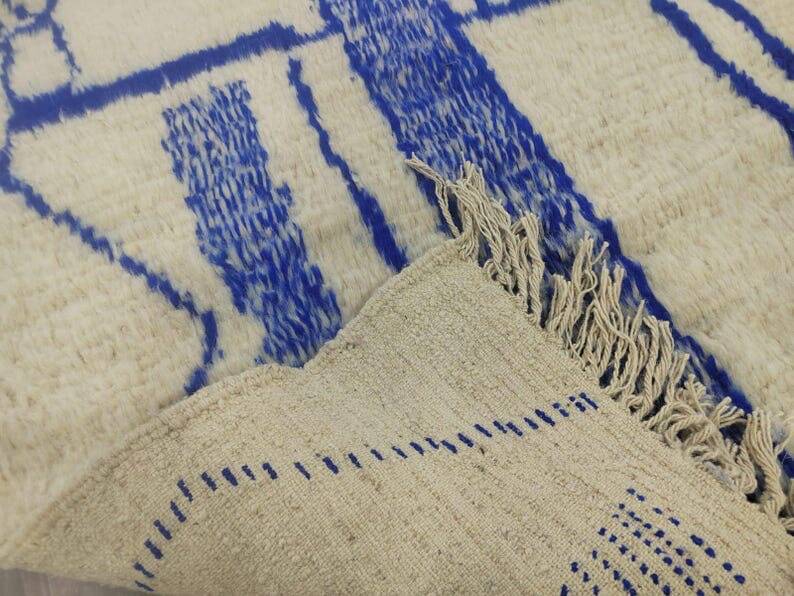 Berber carpet Beni Ouraine handmade traditional size 200 x 300 cm