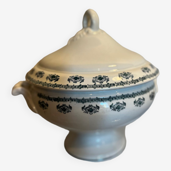 Old porcelain tureen 1940/50