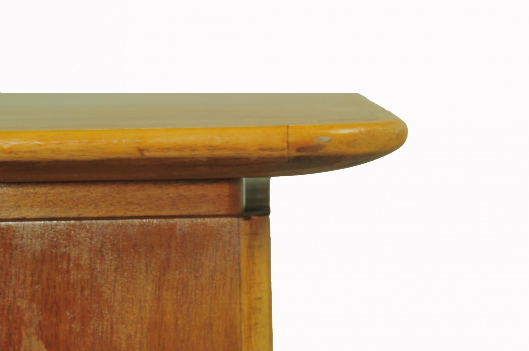 Office curve vintage