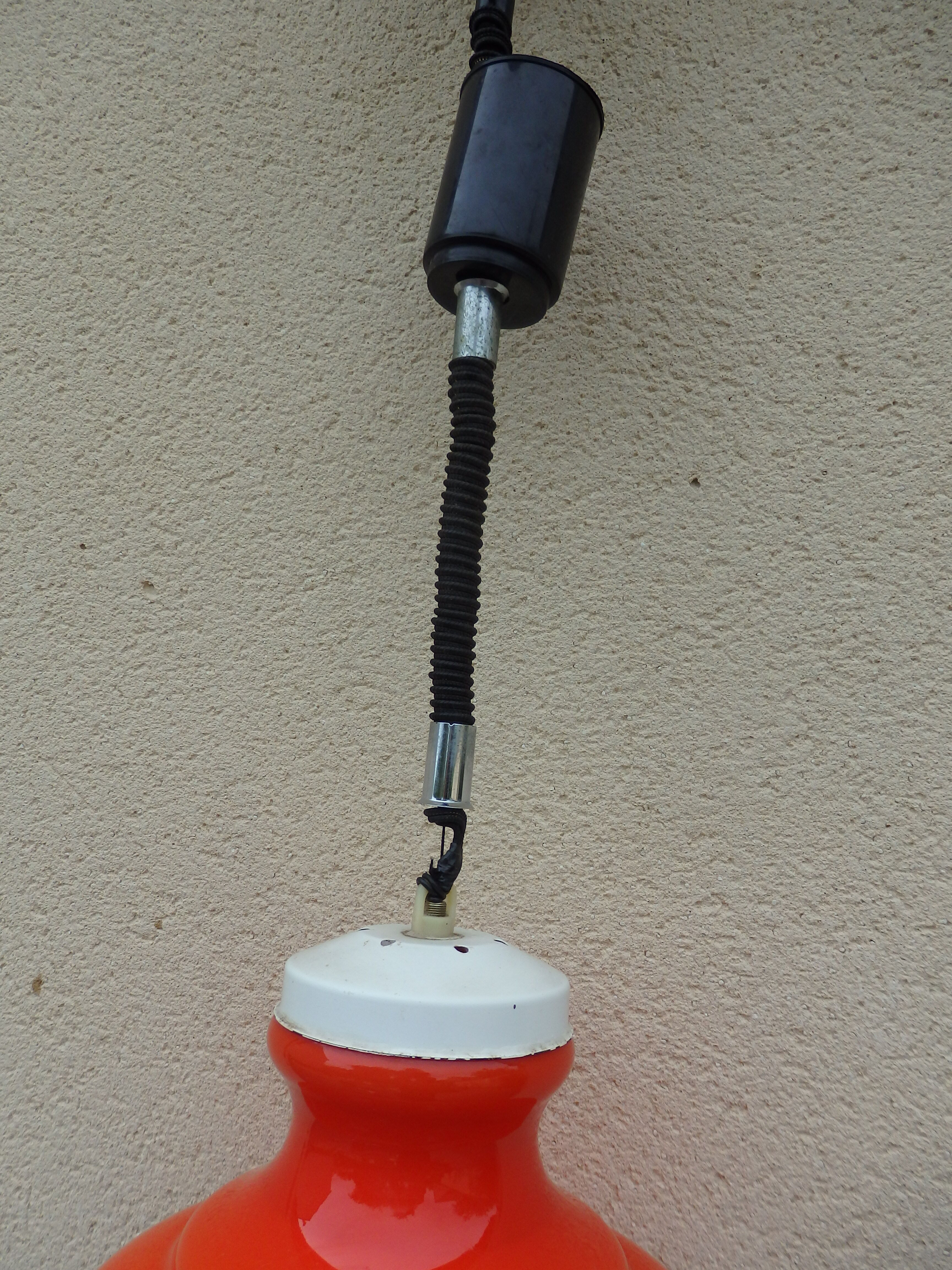 Vintage suspension 70s orange