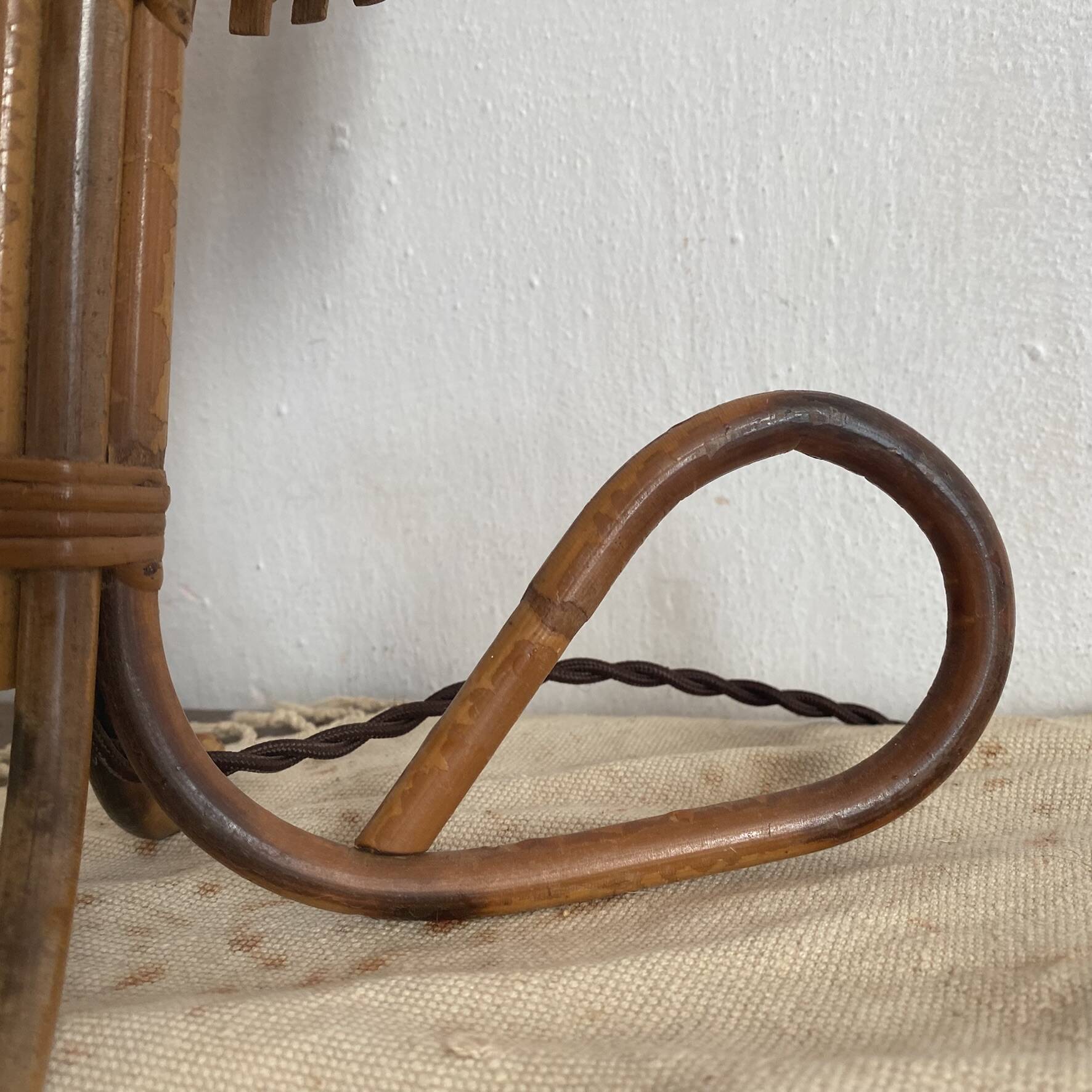 Vintage bedside table in rattan and bamboo, 1960s-70s, H29 cm.
