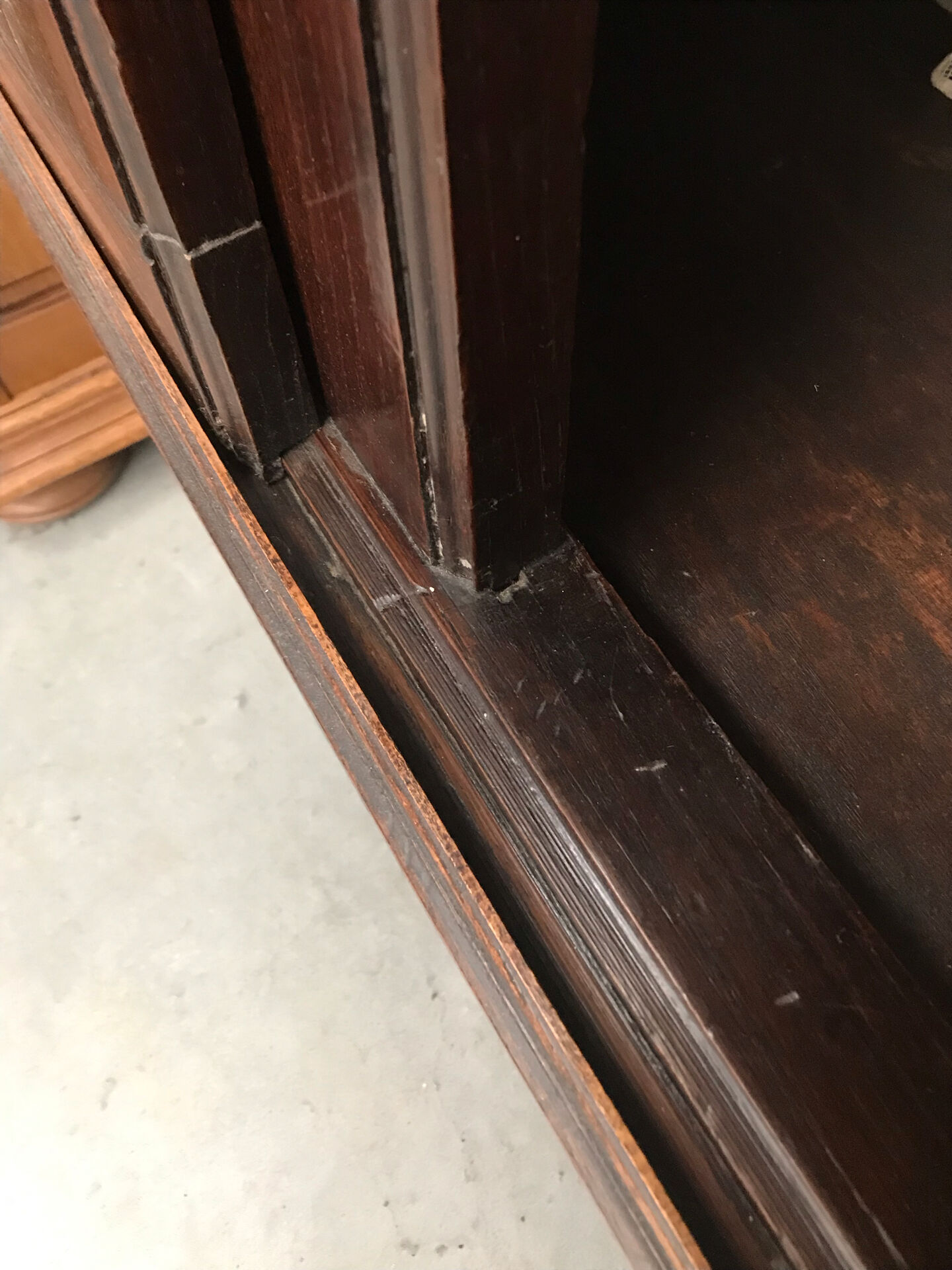 "Breton" wardrobe with sliding door