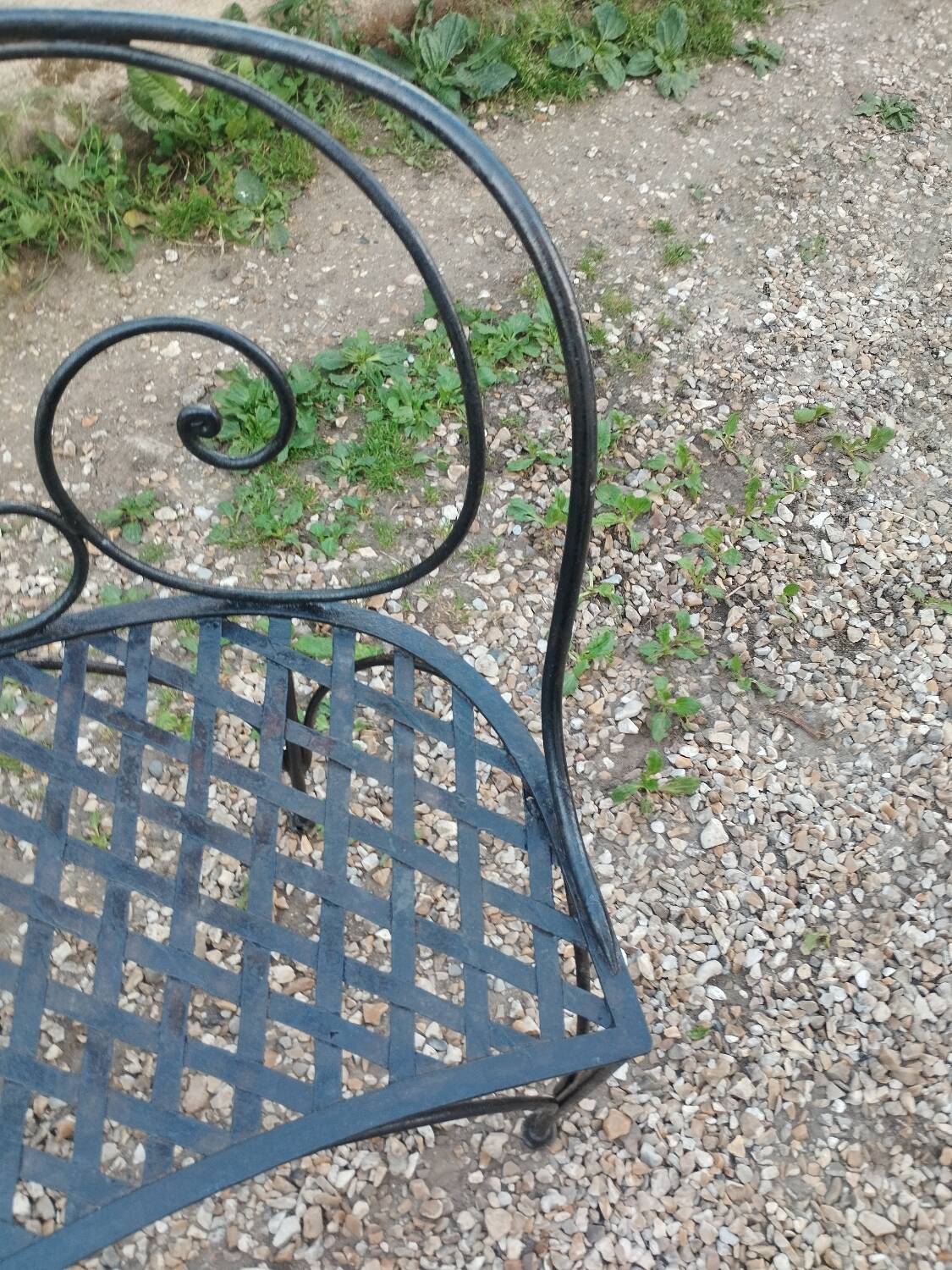 Banc de jardin en fer ancien