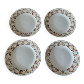 Assiettes plates série de quatre HBC Choisy le Roi décor Elianne
