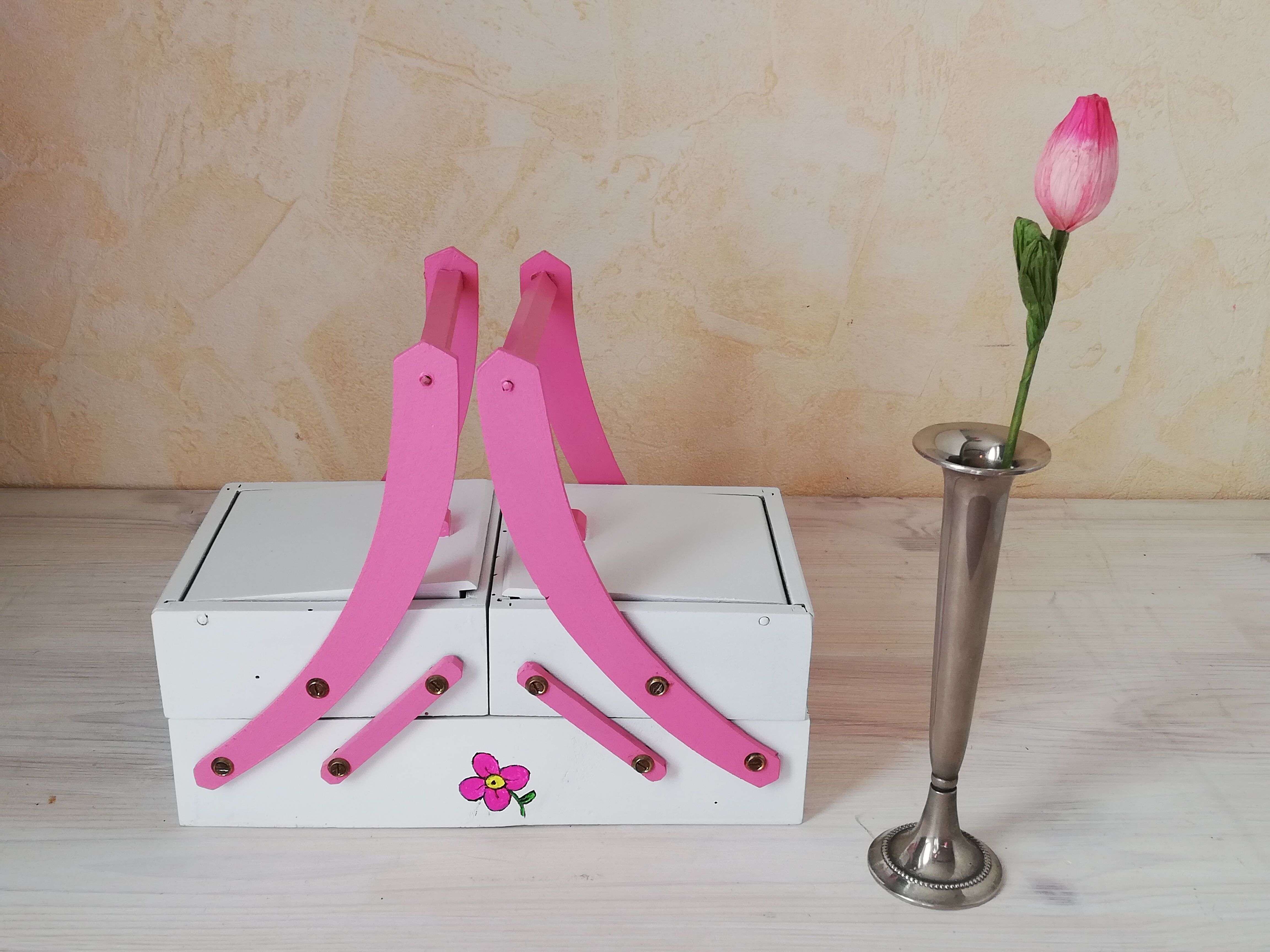 Small redesigned sewing box