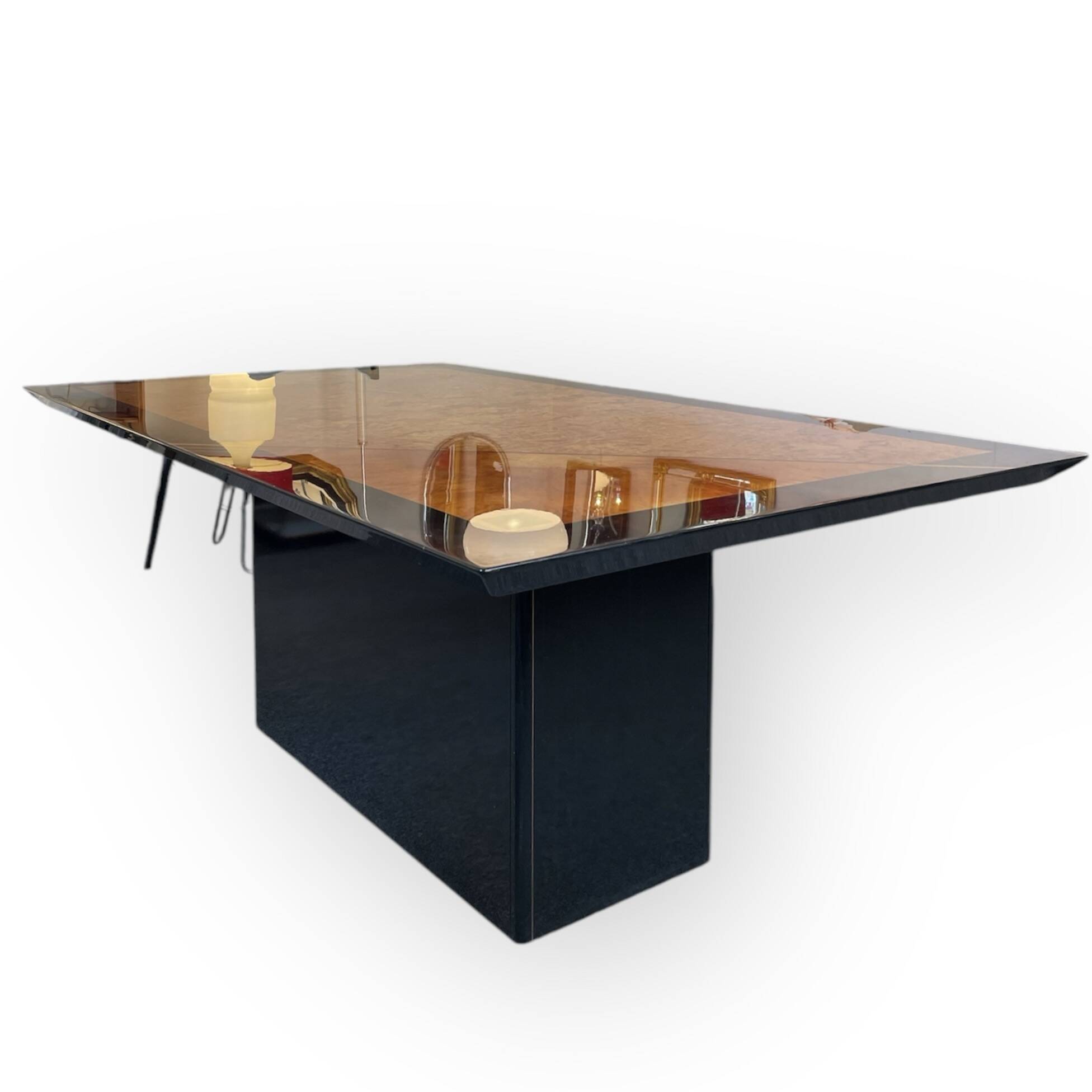 Italian Burl Dinning Table by Miniforms, 1970s