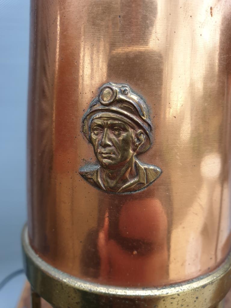 Electrified miner's lantern 178