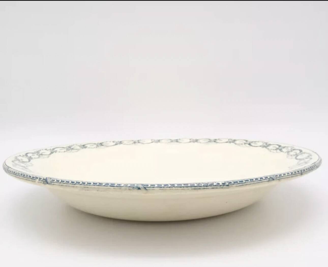 Recamier model hollow dish